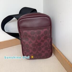 NWT Coach Men Small Turner Pack In Signature Canvas CCO68 Leather Black Currant